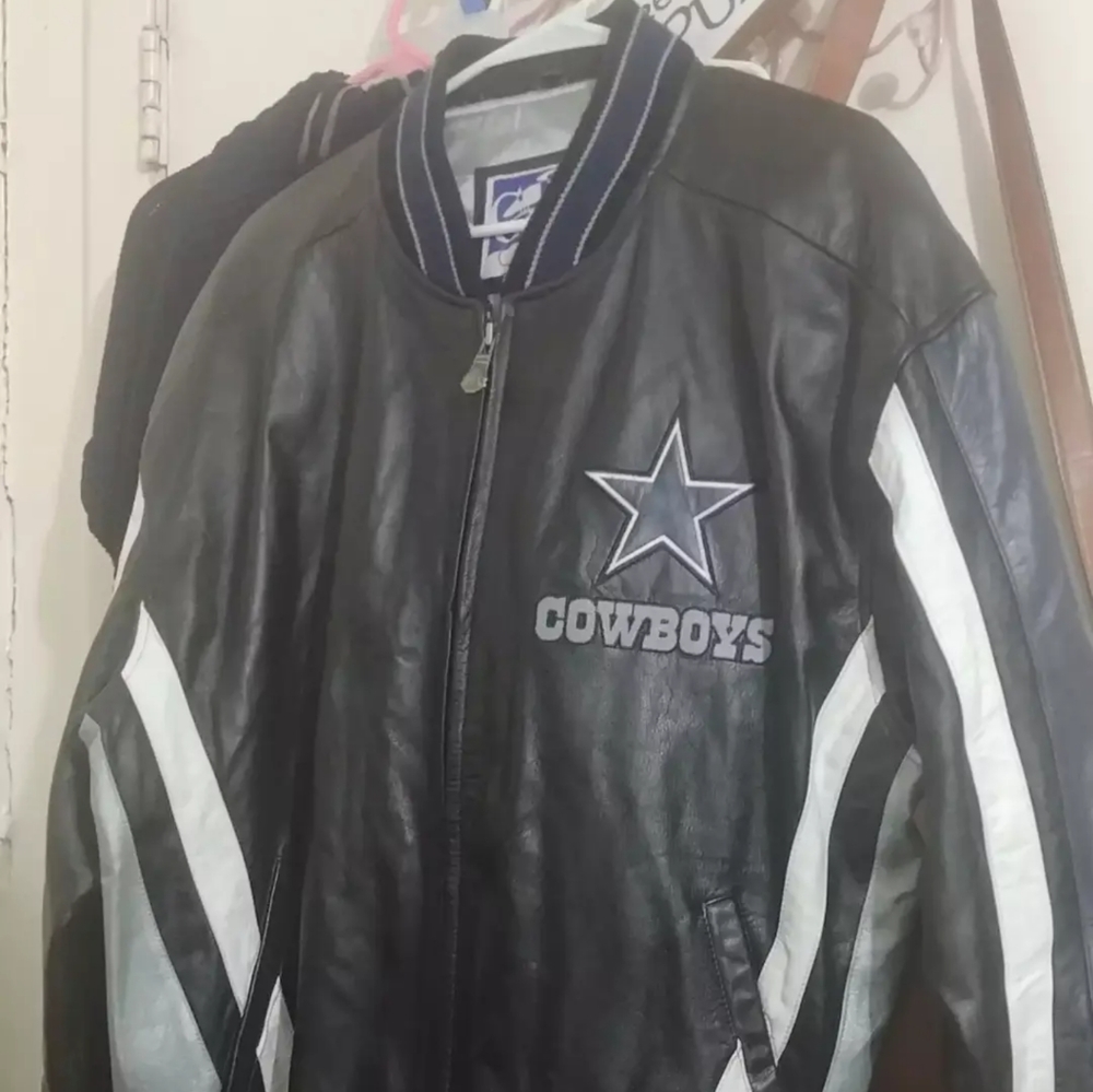 Vintage C.J. Banks Dallas Cowboys Jacket💙🏈